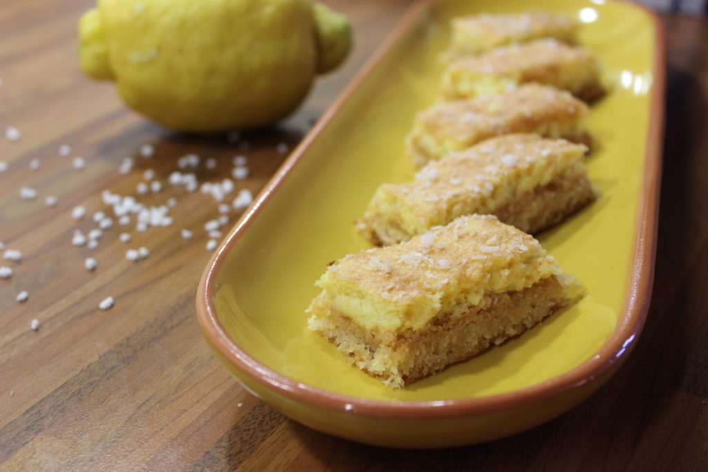 Überaus saftigleckere Zitronen-Kokos Schnittchen (glutenfrei) - Maren ...