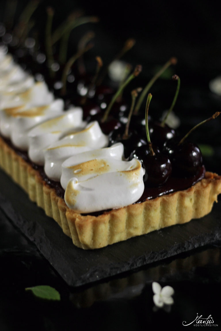 Amarena Kirsch Tarte - Maren Lubbe - Feine Köstlichkeiten
