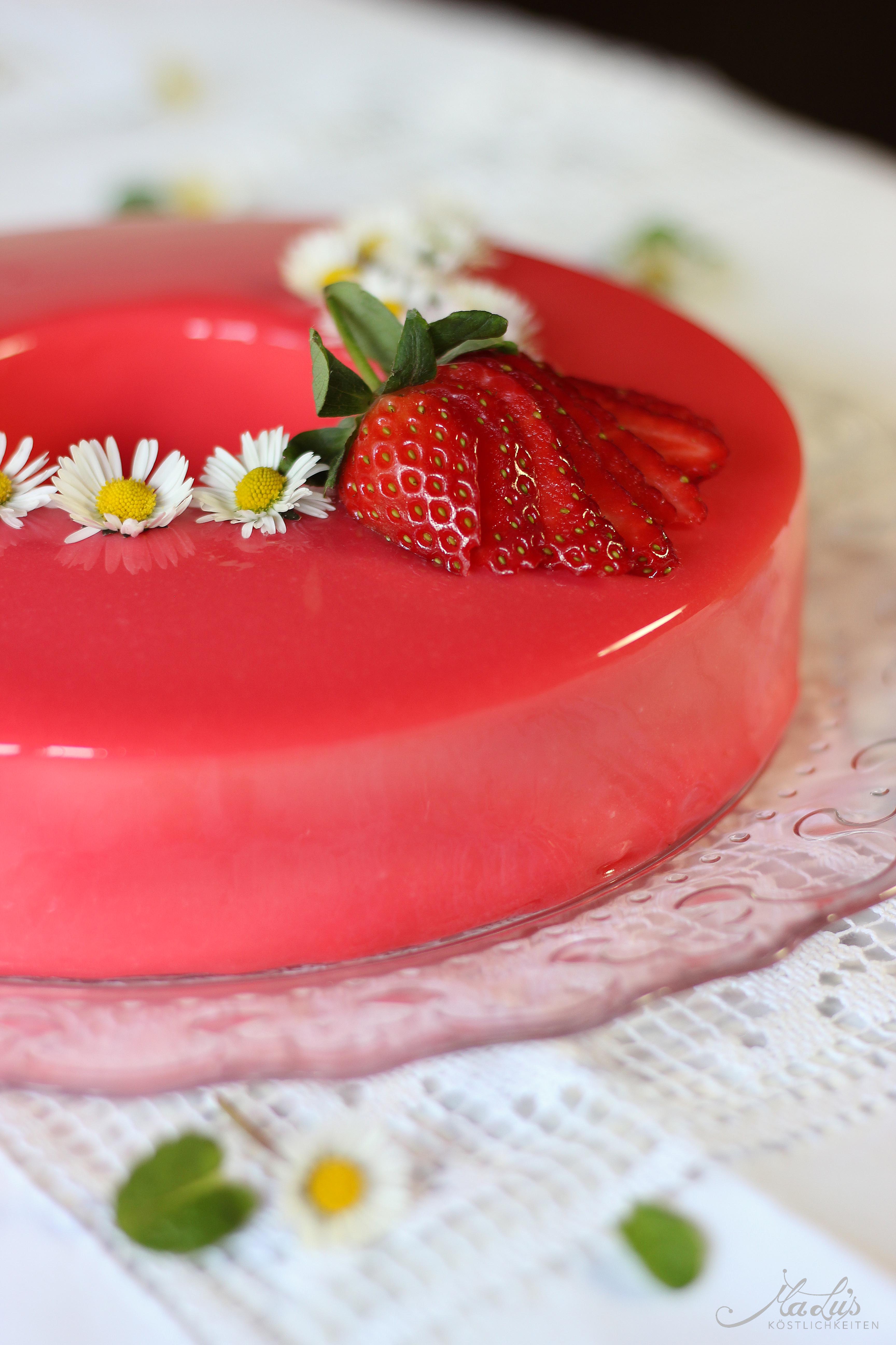 Erdbeer-Rhabarber Torte