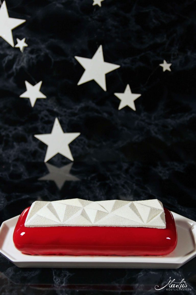 Himbeer - Panna cotta Torte "Iceberg" - Maren Lubbe - Feine Köstlichkeiten Himbeer - Panna cotta Torte "Iceberg" - Maren Lubbe - Feine Köstlichkeiten