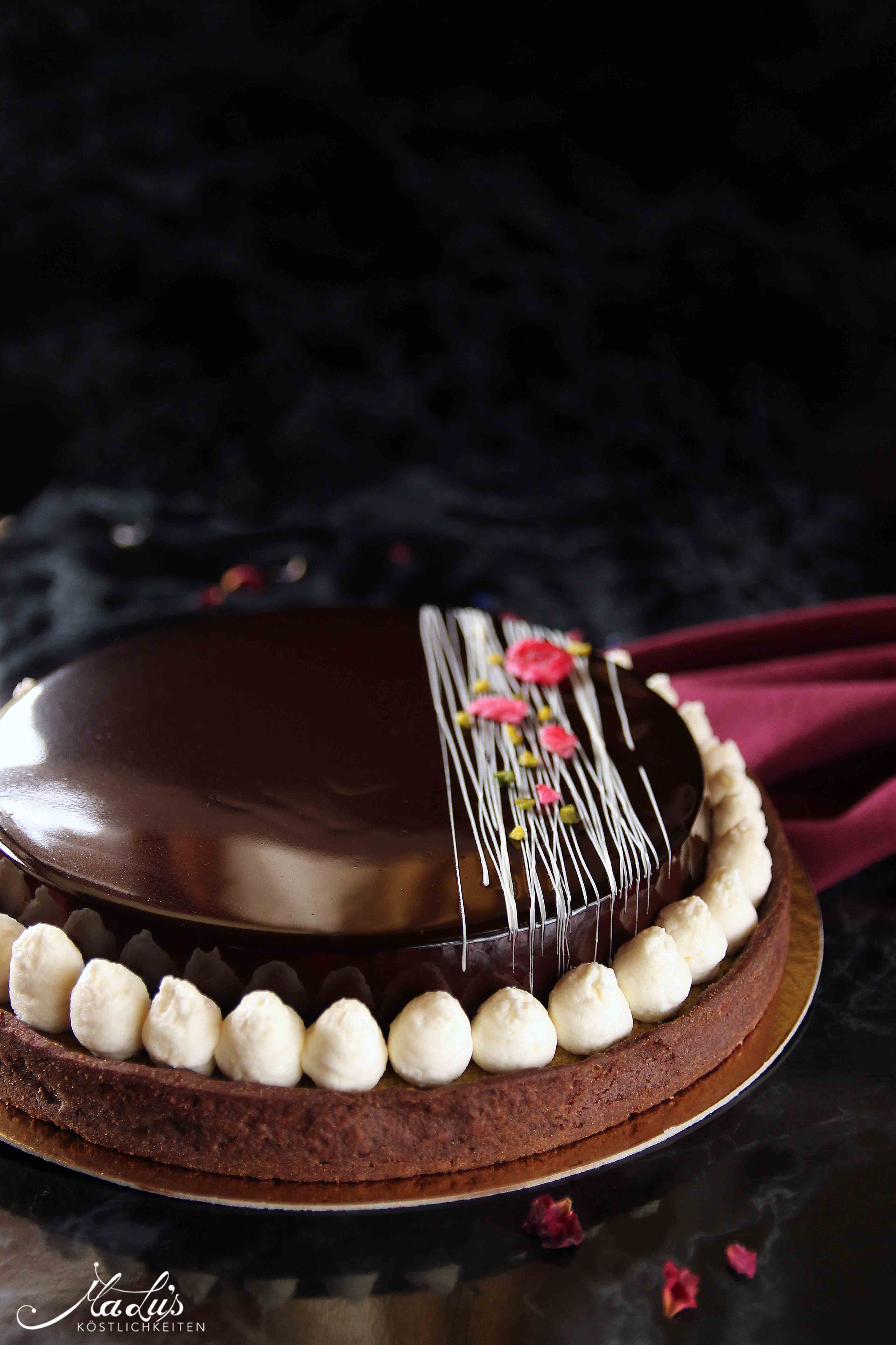 Schokoladentarte mit Pistazie & Kokos | MaLu's Koestlichkeiten