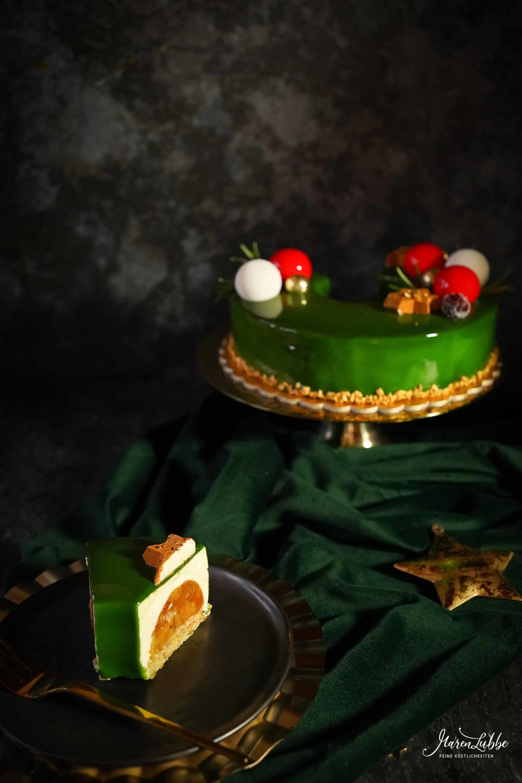 Weihnachtskranz - Vanilletorte mit Aprikose und Lebkuchen // Maren Lubbe - Feine Köstlichkeiten