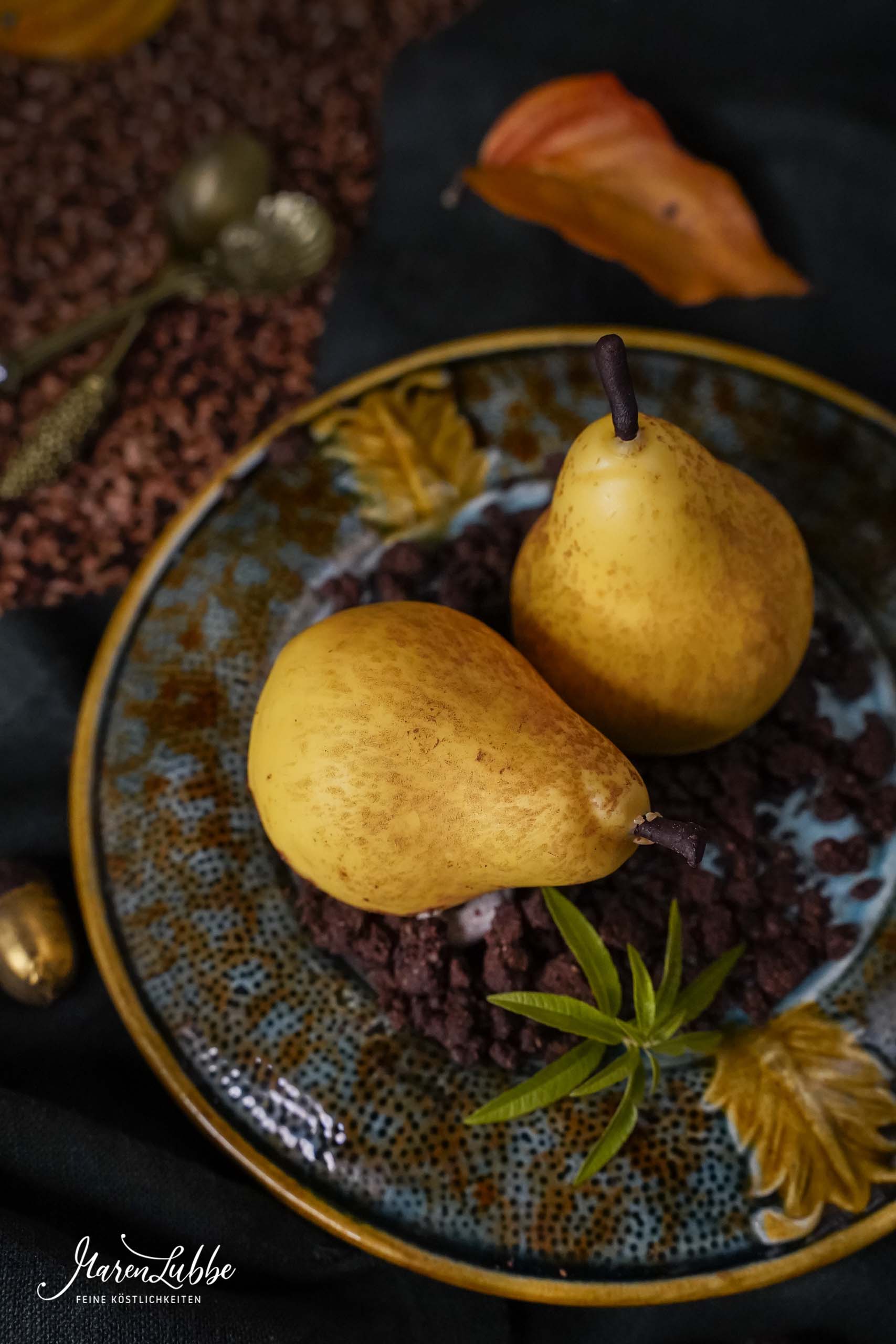 Die Birne - Desserttörtchen auf Schokocrumble