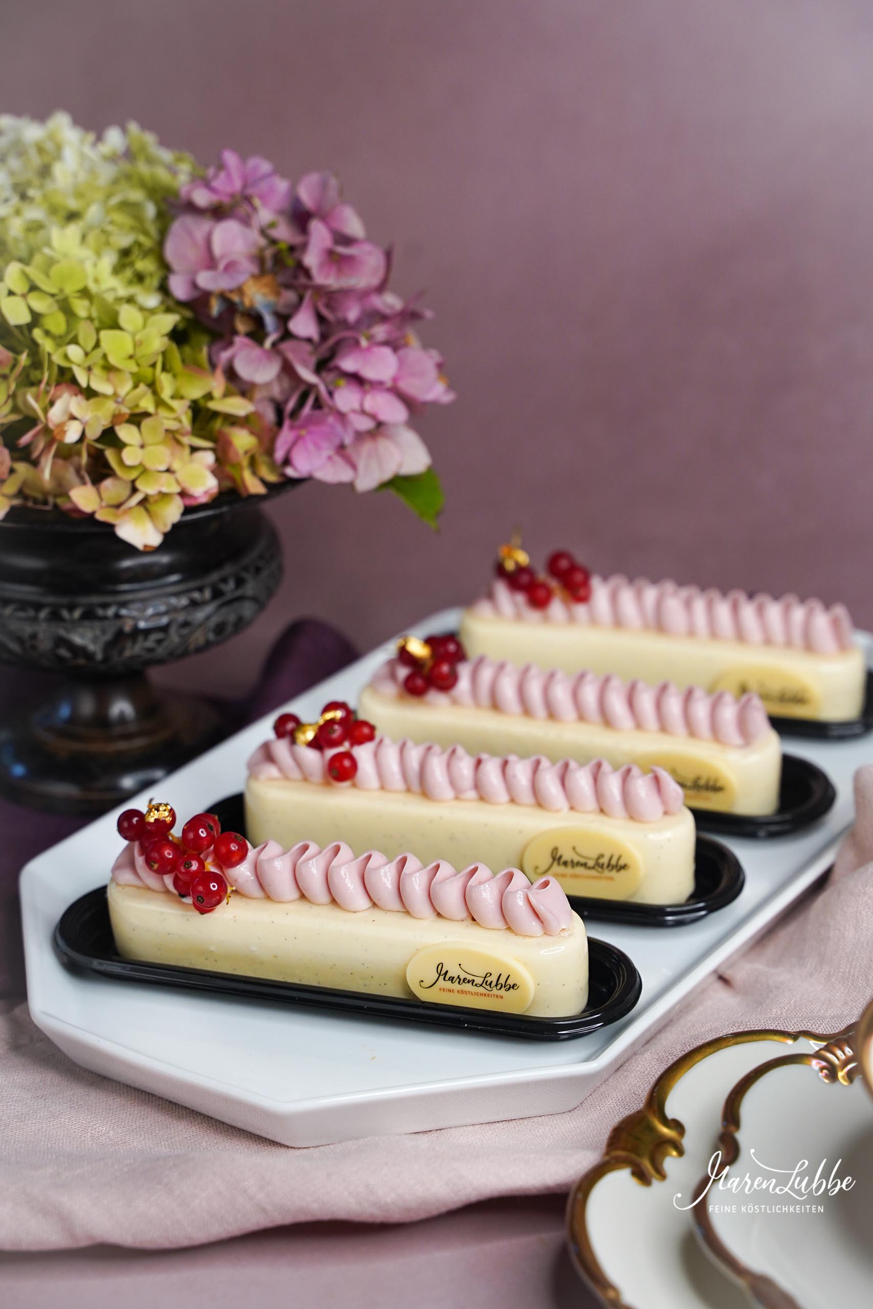 Vanille-Johannisbeer Eclairtörtchen